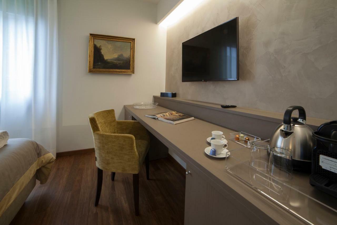 Parco Dell'Adige Rooms Верона Екстериор снимка